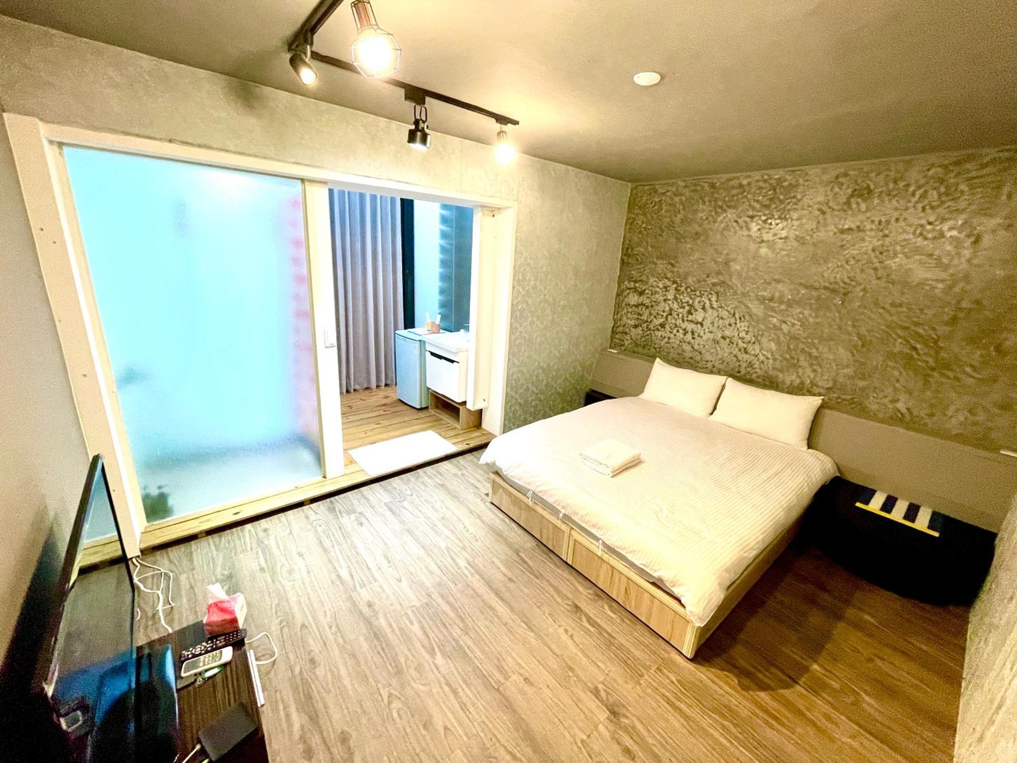 Fengchia Oslo Hotel Taichung Exterior photo